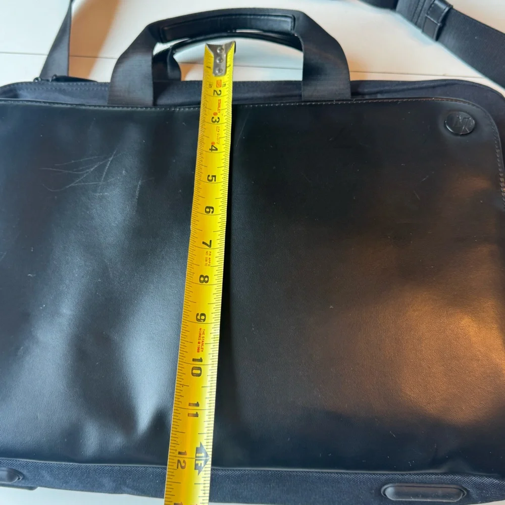 HP Hewlett Packard Black Laptop Shoulder Bag for Men